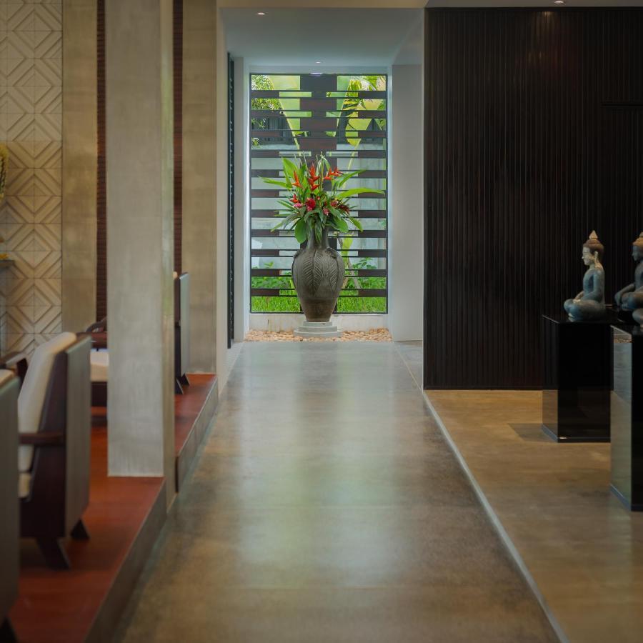 Eightfold Urban Resort Siem Reap Eksteriør billede Interior of the hotel