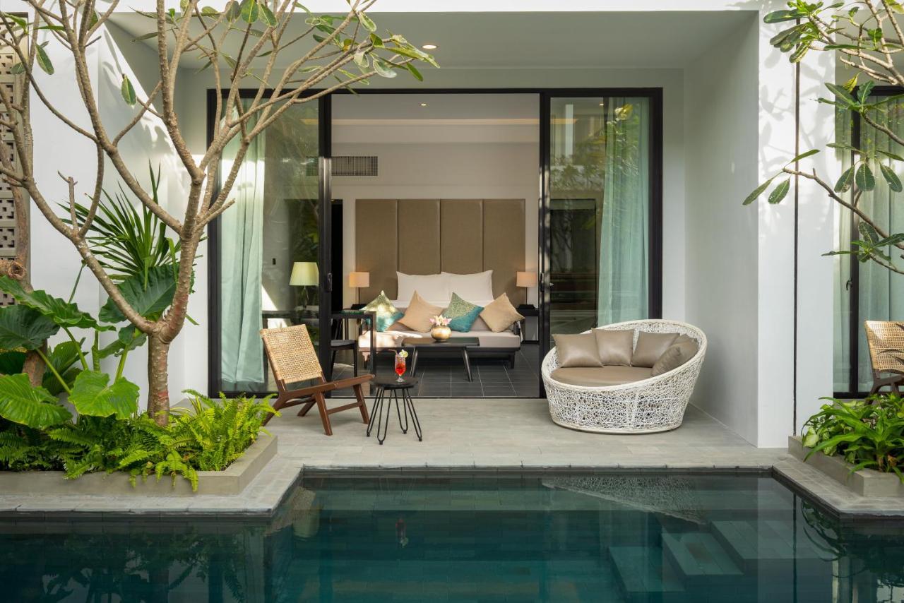 Eightfold Urban Resort Siem Reap Eksteriør billede A pool villa at The Sukhothai