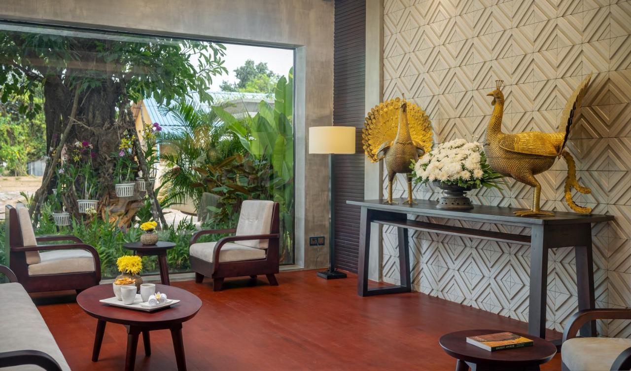Eightfold Urban Resort Siem Reap Eksteriør billede The lobby of the hotel