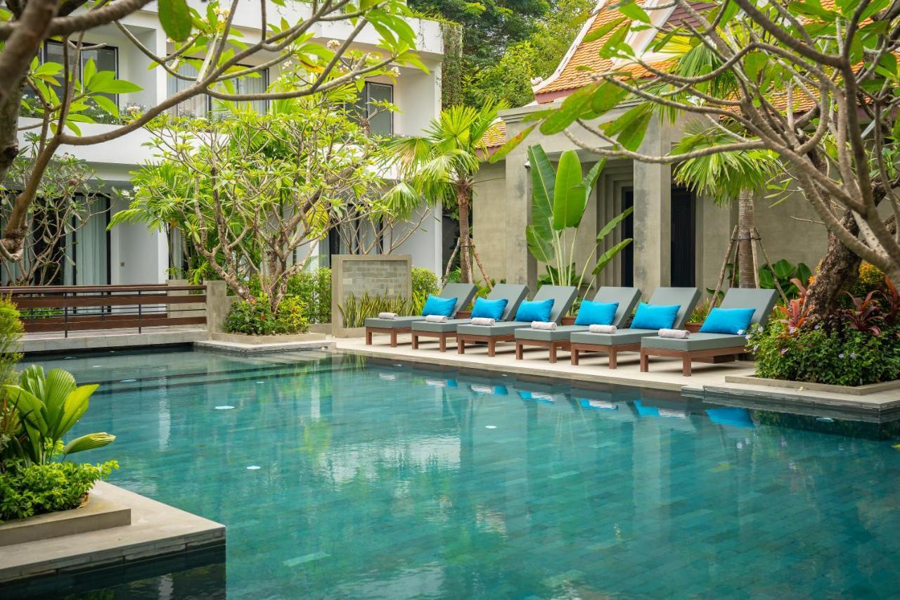 Eightfold Urban Resort Siem Reap Eksteriør billede The swimming pool at the hotel