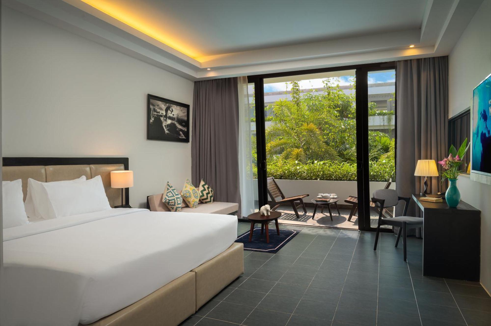 Eightfold Urban Resort Siem Reap Eksteriør billede Deluxe Room